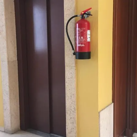 House Καντίζ