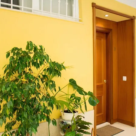 House Καντίζ
